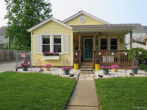 370 Roe St, Plymouth, MI 48170