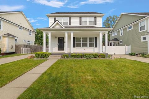 3280 Royal Ave, Berkley, MI 48072