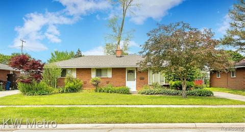 5044 Harding St, Wayne, MI 48184