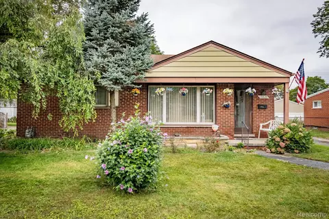 17433 Delaware Ave, Redford, MI 48240