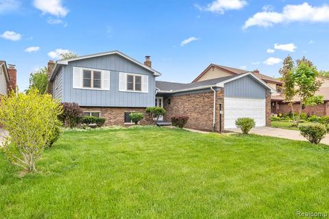 44479 Forest Trail Dr, Canton, MI 48187
