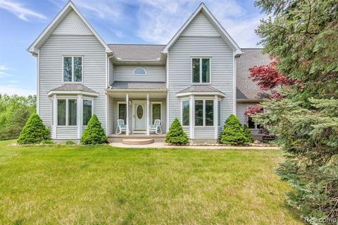 128 Deer Ridge Ln, Brooklyn, MI 49230