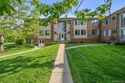 500 Romeo Rd #116, Rochester, MI 48307