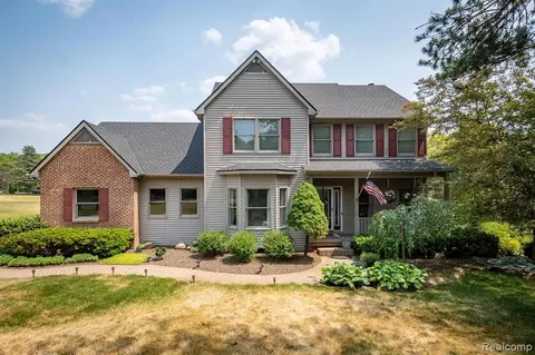 7855 N Kilkenny, Brighton, MI 48116