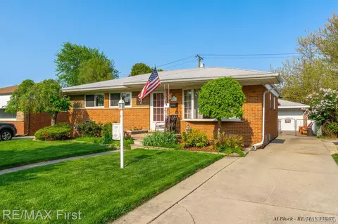 24606 Almond Ave, Eastpointe, MI 48021