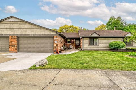 31389 Creek Side Dr, Warren, MI 48093