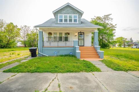 13263 Caldwell St, Hamtramck, MI 48212