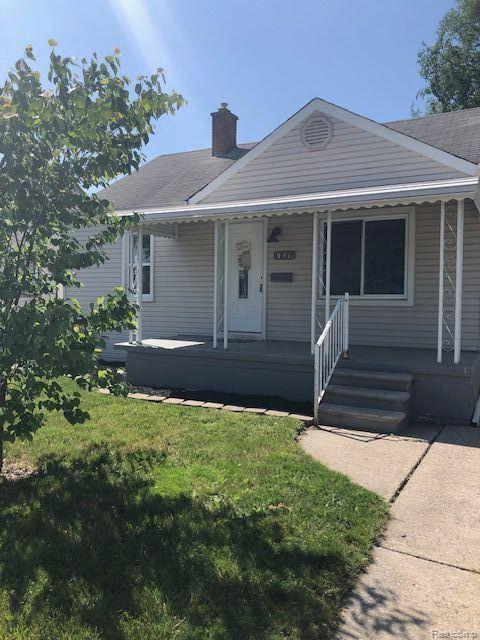 941 Antoine St, Wyandotte, MI 48192