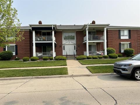 1700 Monticello St #1, Trenton, MI 48183