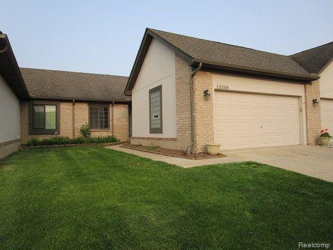 13389 Highland Cir, Sterling Heights, MI 48312