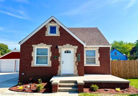 521 Sibley St, Trenton, MI 48183