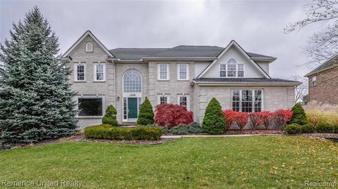 13848 Burning Tree Ln, Plymouth, MI 48170