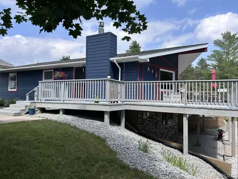 N5349 Foster City Road, Vulcan, MI 49892