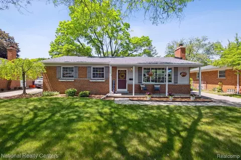 15025 Gary Ln, Livonia, MI 48154