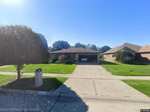 36831 Melbourne Dr, Sterling Heights, MI 48312