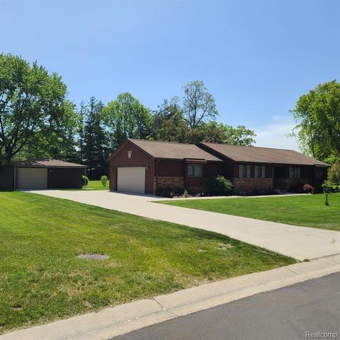1003 S 10th St, St. Clair, MI 48079