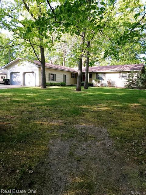 1304 Leeward Ln, Saint Helen, MI 48656