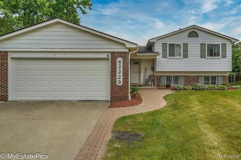 42229 Wickfield Ct, Canton, MI 48187