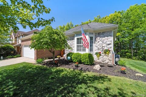 30987 Tanglewood Dr, Novi, MI 48377