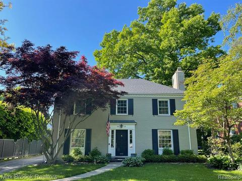 21 Oxford Blvd, Pleasant Ridge, MI 48069
