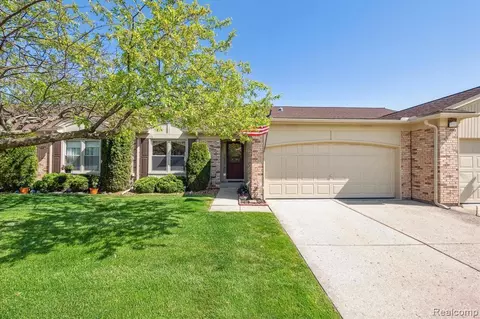 15911 Plymouth Dr, Clinton Township, MI 48038