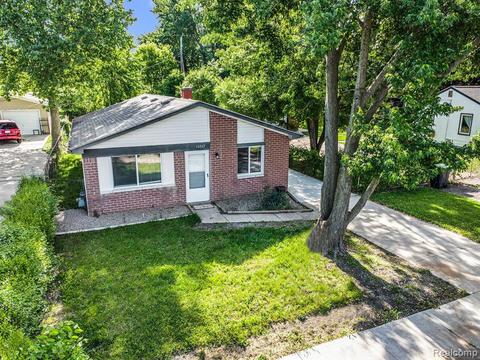 16069 Jackson St, Taylor, MI 48180