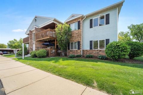 1345 Harbour Blvd #98, Trenton, MI 48183