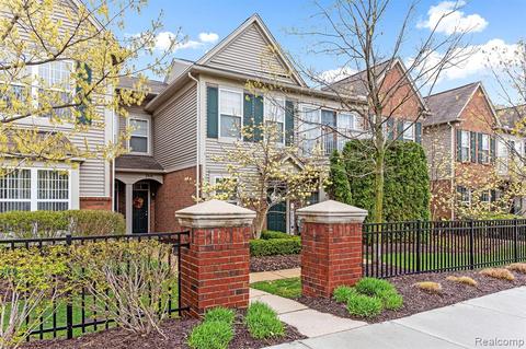 262 N Wixom Rd, Wixom, MI 48393
