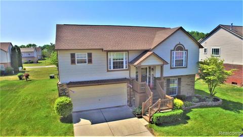 38519 Emerald Ln N, Westland, MI 48185