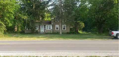 37147 Wick Rd, Romulus, MI 48174