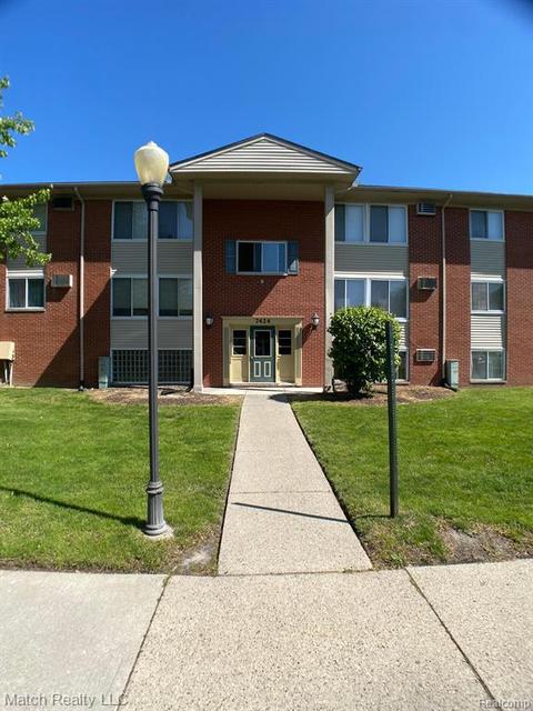 7424 Central St #1, Westland, MI 48185