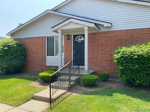 2128 Orchard Crest St, Shelby Township, MI 48317