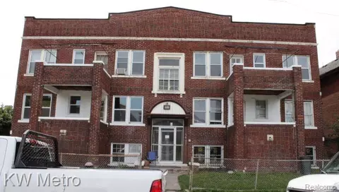 3401 Longfellow St, Detroit, MI 48206