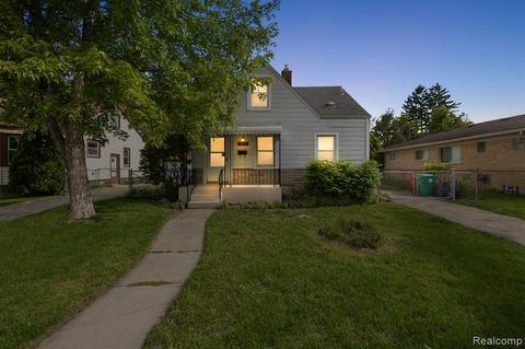 15045 Lincoln Ave, Eastpointe, MI 48021
