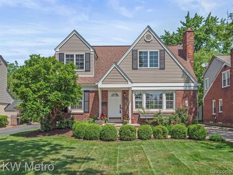 2193 Windemere Rd, Birmingham, MI 48009