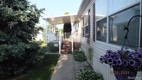 384 Zinnia, Erie, MI 48133