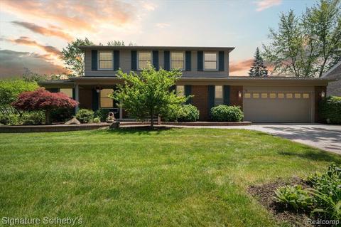 4180 Wentworth Dr, Troy, MI 48098