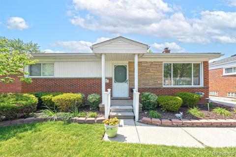 21316 Centennial St, Saint Clair Shores, MI 48081