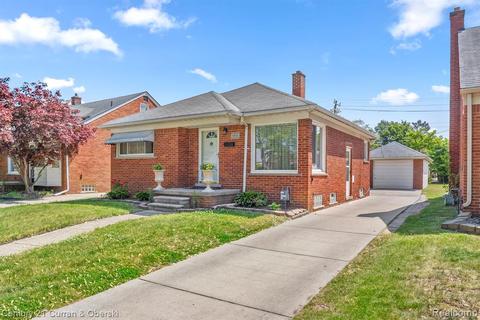 6906 Fenton St, Dearborn Heights, MI 48127