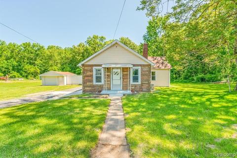3956 E Stein Rd, La Salle, MI 48145