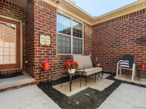 49105 Garrett, Macomb, MI 48042