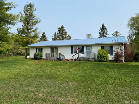 997 E Galbraith Line Rd, Melvin, MI 48454 photo 1