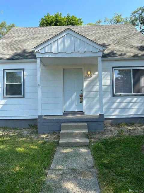 19330 W Chicago St, Detroit, MI 48228