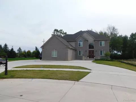 3970 Lisa Marie Dr, Sterling Heights, MI 48314