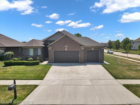 18514 Silent Dr, Macomb, MI 48042
