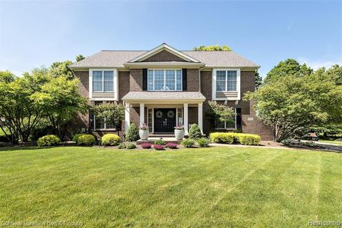 9495 Prince William, Brighton, MI 48114