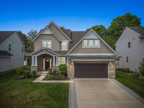 21273 Laurelwood, Farmington, MI 48336