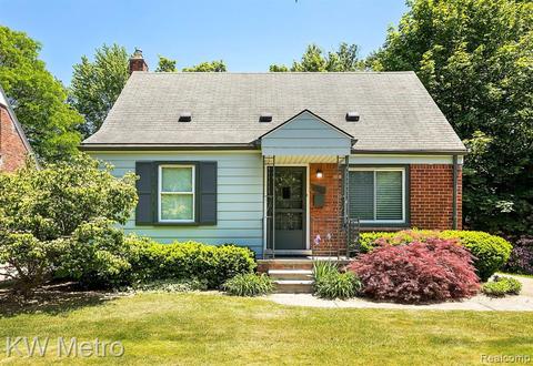 2926 N Vermont Ave, Royal Oak, MI 48073