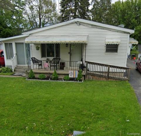 1185 E Decamp St, Burton, MI 48529