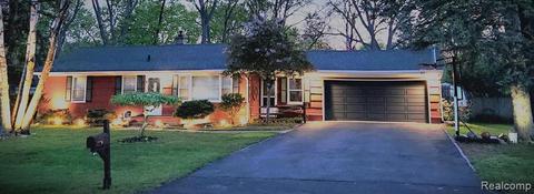 18973 Melvin St, Livonia, MI 48152